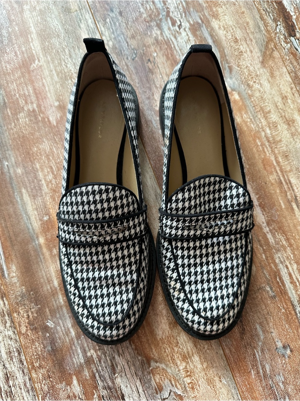 Ann Taylor Black & White Houndstooth Penny Loafers